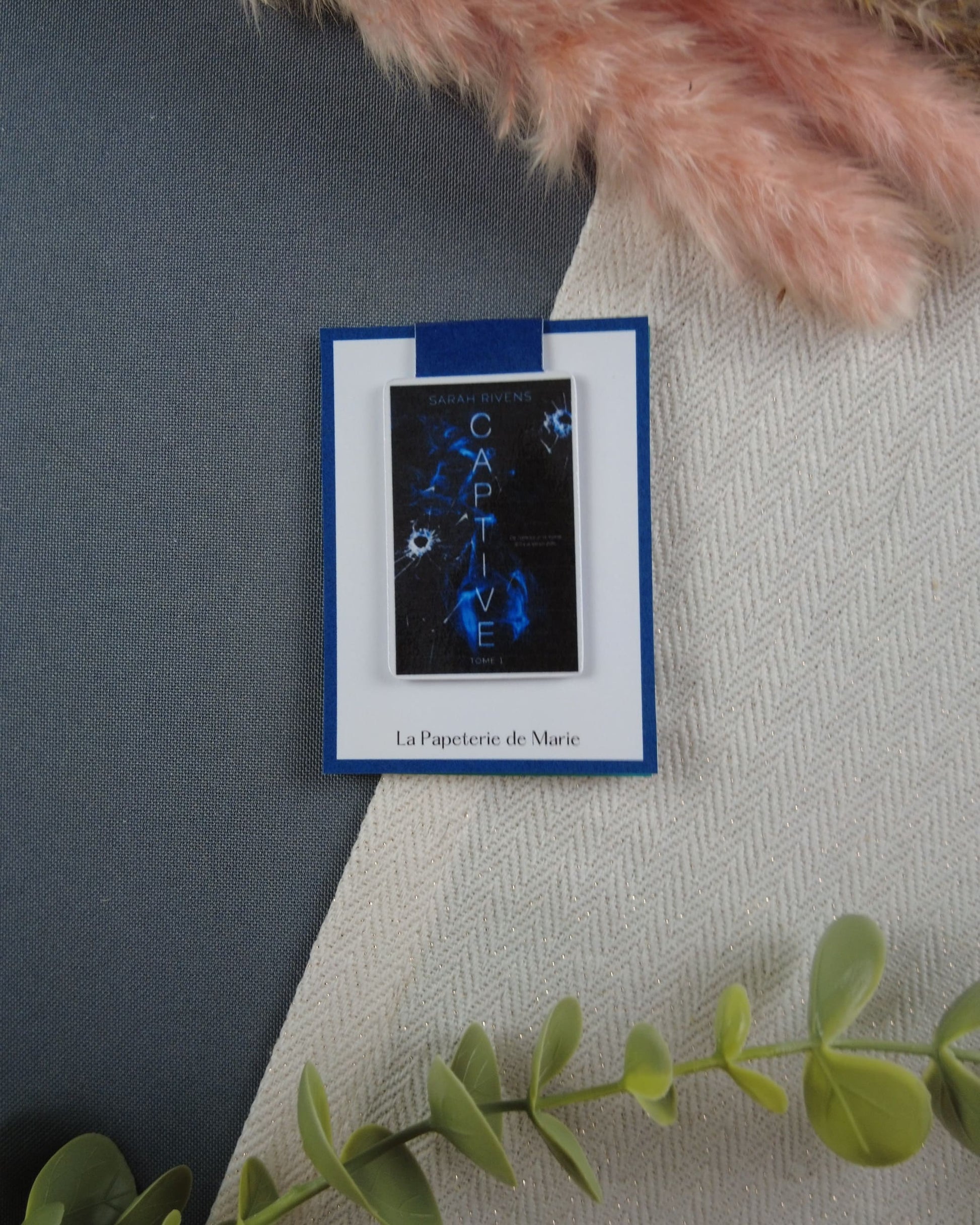 captive-marquepage-marquepageaimante-marquepagelivre-lapapeteriedemarie