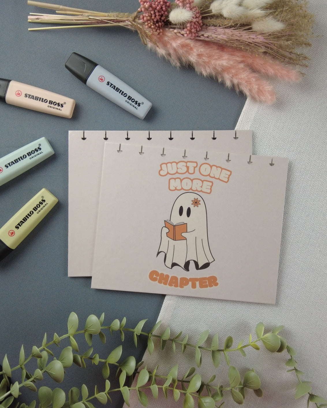 justonemorechapter-fantome-carnetdelecture-carnetrechargeable-couvertureatoma-lapapeteriedemarie.2