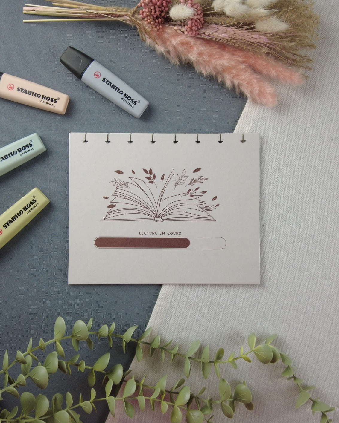 lectureencours-carnetdelecture-carnetrechargeable-couvertureatoma-lapapeteriedemarie.1