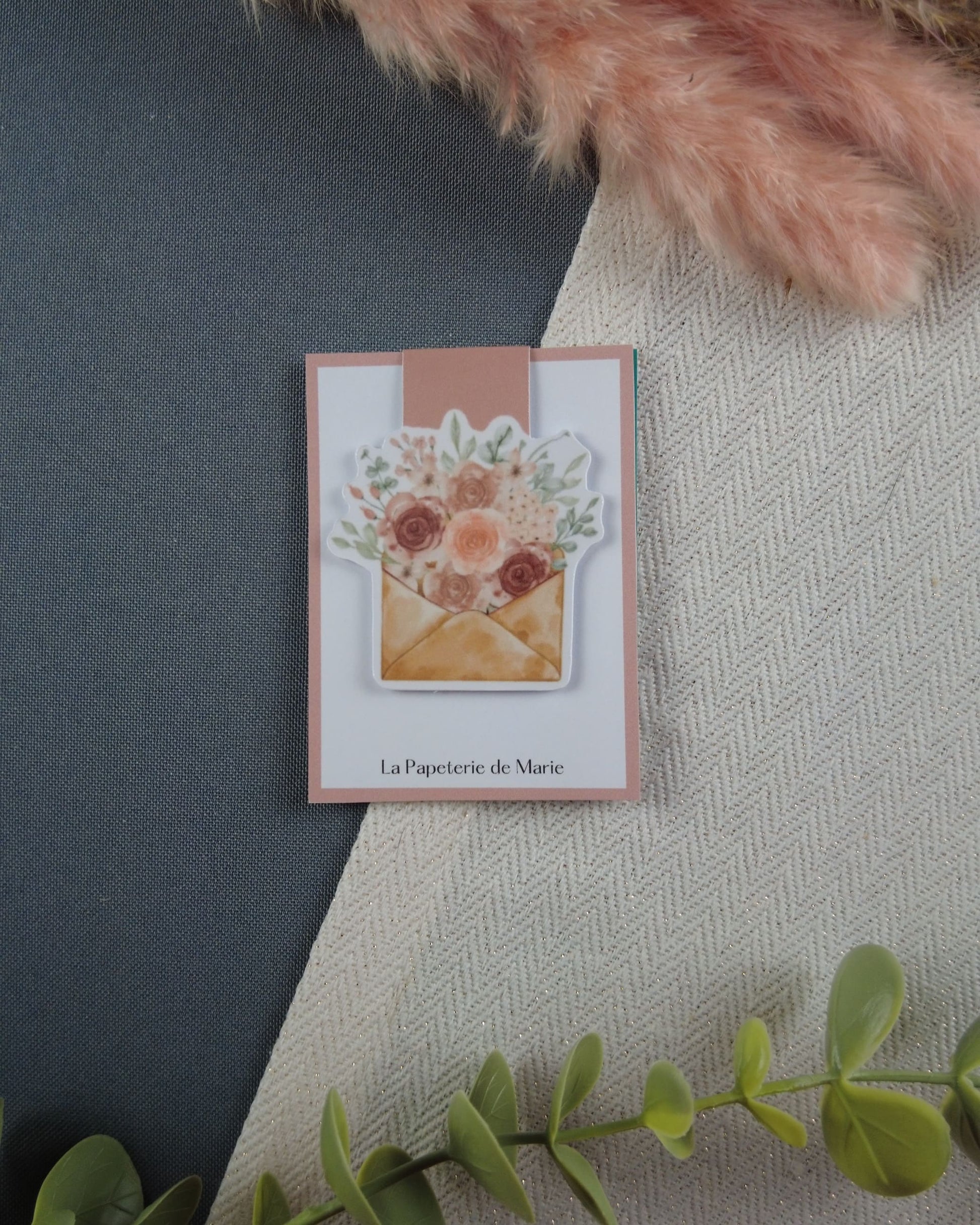 lettrefleurvintage-marquepage-marquepageaimante-marquepagelivre-lapapeteriedemarie